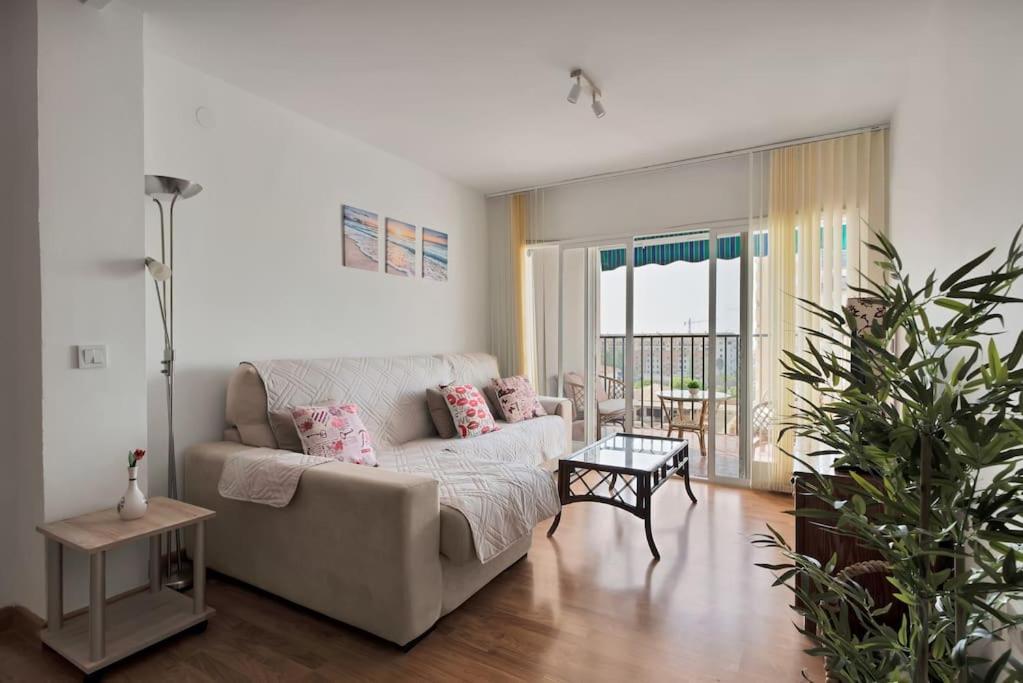 Apartment En El Centro De San Pedro Alcantara - La Libertad 3 5 4 *